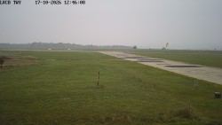Pojezdová dráha, Runway