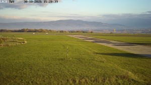 Letiště Cheb - Pojezdová dráha, Runway - 30.10.2026 v 15:45 Letiště Cheb - Pojezdová dráha, Runway - 30.10.2026 v 15:45