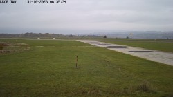 Pojezdová dráha, Runway