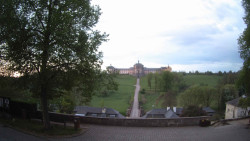 Hospitál