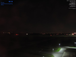 Letišti Ostrava Mošnov - Runway - 5.4.2026 v 03:30 Letišti Ostrava Mošnov - Runway - 5.4.2026 v 03:30