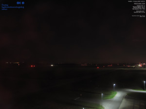 Letišti Ostrava Mošnov - Runway - 5.4.2026 v 05:00 Letišti Ostrava Mošnov - Runway - 5.4.2026 v 05:00