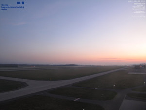 Letišti Ostrava Mošnov - Runway - 5.4.2026 v 06:00 Letišti Ostrava Mošnov - Runway - 5.4.2026 v 06:00