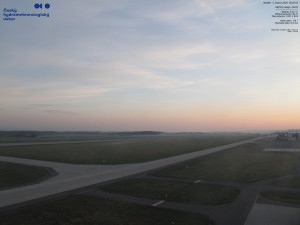 Letišti Ostrava Mošnov - Runway - 5.4.2026 v 06:30 Letišti Ostrava Mošnov - Runway - 5.4.2026 v 06:30