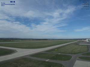 Letišti Ostrava Mošnov - Runway - 5.4.2026 v 15:30 Letišti Ostrava Mošnov - Runway - 5.4.2026 v 15:30