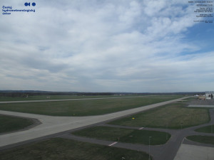 Letišti Ostrava Mošnov - Runway - 5.4.2026 v 16:45 Letišti Ostrava Mošnov - Runway - 5.4.2026 v 16:45