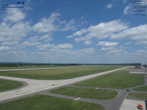 Letišti Ostrava Mošnov - Runway - 16.6.2026 v 12:15 Letišti Ostrava Mošnov - Runway - 16.6.2026 v 12:15