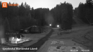 Skiareál Mariánky - Dolní stanice lanovky - 15.11.2025 v 06:45 Skiareál Mariánky - Dolní stanice lanovky - 15.11.2025 v 06:45