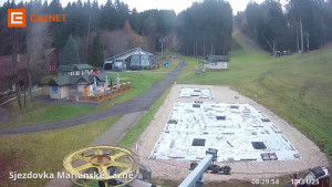 Skiareál Mariánky - Dolní stanice lanovky - 15.11.2025 v 08:30 Skiareál Mariánky - Dolní stanice lanovky - 15.11.2025 v 08:30