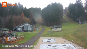 Skiareál Mariánky - Dolní stanice lanovky - 15.11.2025 v 09:15 Skiareál Mariánky - Dolní stanice lanovky - 15.11.2025 v 09:15