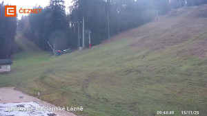 Skiareál Mariánky - Dolní stanice lanovky - 15.11.2025 v 09:45 Skiareál Mariánky - Dolní stanice lanovky - 15.11.2025 v 09:45