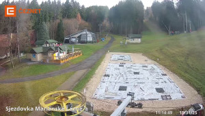 Skiareál Mariánky - Dolní stanice lanovky - 15.11.2025 v 11:15 Skiareál Mariánky - Dolní stanice lanovky - 15.11.2025 v 11:15