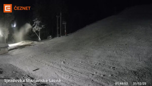 Skiareál Mariánky - Dolní stanice lanovky - 31.12.2025 v 01:45 Skiareál Mariánky - Dolní stanice lanovky - 31.12.2025 v 01:45