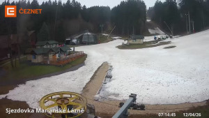 Skiareál Mariánky - Dolní stanice lanovky - 12.4.2026 v 07:15 Skiareál Mariánky - Dolní stanice lanovky - 12.4.2026 v 07:15