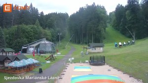 Skigebiet Mariánky - Untere Seilbahnstation - 16.6.2026 v 17:45 Skigebiet Mariánky - Untere Seilbahnstation - 16.6.2026 v 17:45