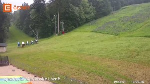 Skigebiet Mariánky - Untere Seilbahnstation - 16.6.2026 v 19:45 Skigebiet Mariánky - Untere Seilbahnstation - 16.6.2026 v 19:45