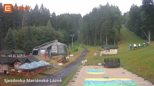 Skigebiet Mariánky - Untere Seilbahnstation - 31.7.2026 v 19:45 Skigebiet Mariánky - Untere Seilbahnstation - 31.7.2026 v 19:45