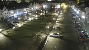 Město Beroun - Husovo náměstí - 17.11.2025 v 00:45 Město Beroun - Husovo náměstí - 17.11.2025 v 00:45