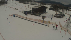 Lyžařská škola a dětské hřiště