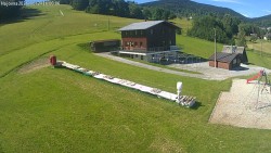 Szkoła narciarska i plac zabaw dla dzieci