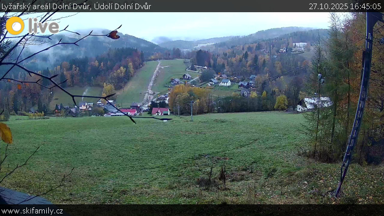 Lyžařský areál Dolní Dvůr - Údolí Dolní Dvůr - 27.10.2025 v 16:45 Lyžařský areál Dolní Dvůr - Údolí Dolní Dvůr - 27.10.2025 v 16:45