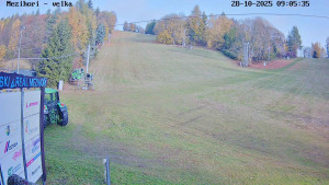 Ski areál Mezihoří Chomutov - Velká sjezdovka - 28.10.2025 v 09:02 Ski areál Mezihoří Chomutov - Velká sjezdovka - 28.10.2025 v 09:02