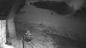 Ski areál Mezihoří Chomutov - Velká sjezdovka - 7.12.2025 v 02:16 Ski areál Mezihoří Chomutov - Velká sjezdovka - 7.12.2025 v 02:16