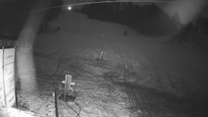 Ski areál Mezihoří Chomutov - Velká sjezdovka - 7.12.2025 v 02:31 Ski areál Mezihoří Chomutov - Velká sjezdovka - 7.12.2025 v 02:31