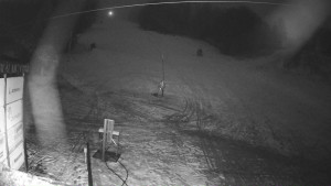 Ski areál Mezihoří Chomutov - Velká sjezdovka - 7.12.2025 v 05:01 Ski areál Mezihoří Chomutov - Velká sjezdovka - 7.12.2025 v 05:01