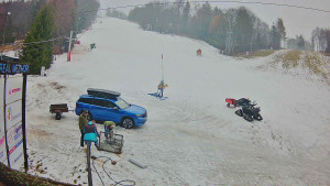 Ski areál Mezihoří Chomutov - Velká sjezdovka - 7.12.2025 v 11:31 Ski areál Mezihoří Chomutov - Velká sjezdovka - 7.12.2025 v 11:31