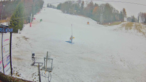 Ski areál Mezihoří Chomutov - Velká sjezdovka - 7.12.2025 v 12:31 Ski areál Mezihoří Chomutov - Velká sjezdovka - 7.12.2025 v 12:31