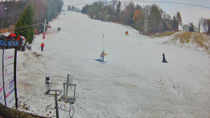 Ski areál Mezihoří Chomutov - Velká sjezdovka - 7.12.2025 v 13:31 Ski areál Mezihoří Chomutov - Velká sjezdovka - 7.12.2025 v 13:31