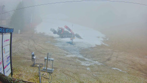 Ski areál Mezihoří Chomutov - Velká sjezdovka - 13.12.2025 v 15:46 Ski areál Mezihoří Chomutov - Velká sjezdovka - 13.12.2025 v 15:46
