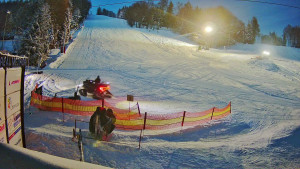 Ski areál Mezihoří Chomutov - Velká sjezdovka - 11.1.2026 v 17:01 Ski areál Mezihoří Chomutov - Velká sjezdovka - 11.1.2026 v 17:01