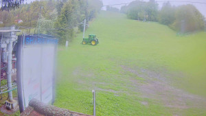 Ski areál Mezihoří Chomutov - Velká sjezdovka - 12.5.2026 v 17:02 Ski areál Mezihoří Chomutov - Velká sjezdovka - 12.5.2026 v 17:02