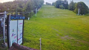 Ski areál Mezihoří Chomutov - Velká sjezdovka - 3.6.2026 v 21:33 Ski areál Mezihoří Chomutov - Velká sjezdovka - 3.6.2026 v 21:33