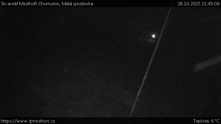 Ski areál Mezihoří Chomutov - Malá sjezdovka - 28.10.2025 v 21:45 Ski areál Mezihoří Chomutov - Malá sjezdovka - 28.10.2025 v 21:45