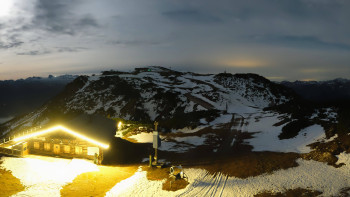 Snímek    31.10.2025 v 23:00