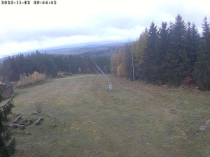 Lyžařský areál Čeřínek - Sjezdovka - 3.11.2025 v 09:45 Lyžařský areál Čeřínek - Sjezdovka - 3.11.2025 v 09:45
