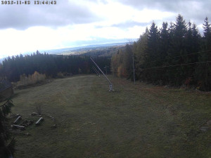 Lyžařský areál Čeřínek - Sjezdovka - 3.11.2025 v 12:45 Lyžařský areál Čeřínek - Sjezdovka - 3.11.2025 v 12:45