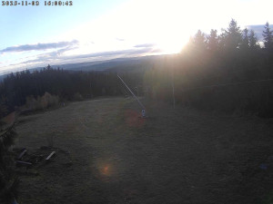 Lyžařský areál Čeřínek - Sjezdovka - 3.11.2025 v 16:00 Lyžařský areál Čeřínek - Sjezdovka - 3.11.2025 v 16:00