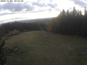 Lyžařský areál Čeřínek - Sjezdovka - 3.11.2025 v 16:45 Lyžařský areál Čeřínek - Sjezdovka - 3.11.2025 v 16:45