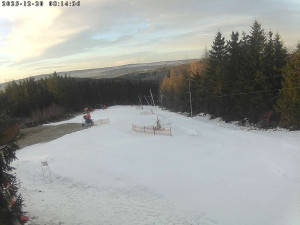 Lyžařský areál Čeřínek - Sjezdovka - 20.12.2025 v 08:15 Lyžařský areál Čeřínek - Sjezdovka - 20.12.2025 v 08:15