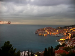 Staré město, přístav