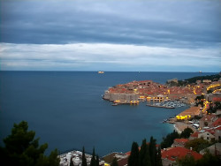 Staré město, přístav