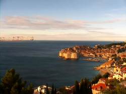 Staré město, přístav