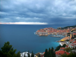 Staré město, přístav