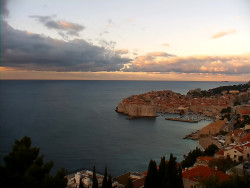 Staré město, přístav