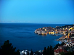 Staré město, přístav