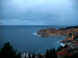 Staré město, přístav